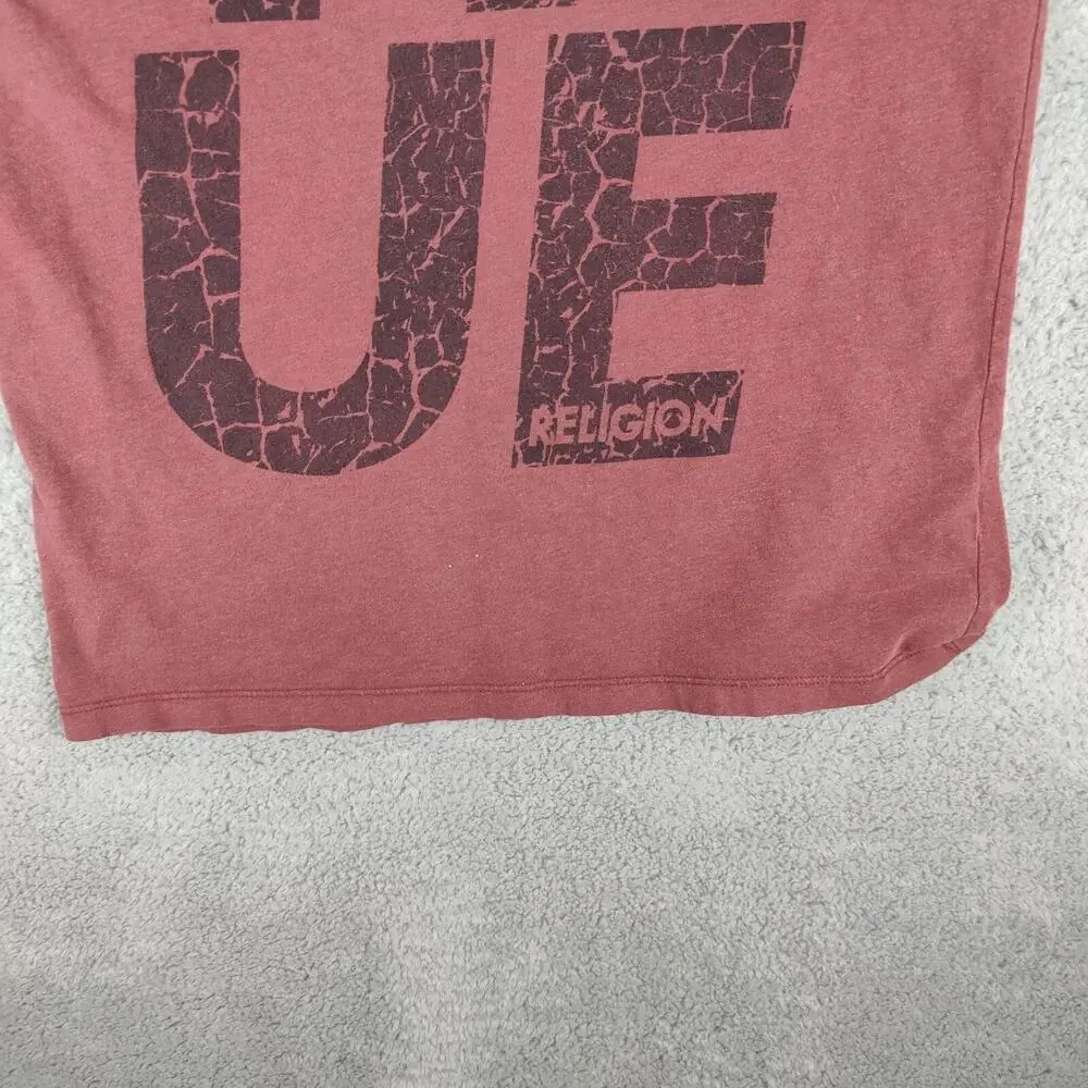 True Religion Shirt Red Men's Medium Short Sleeve Crew Neck Burgundy Graphic
